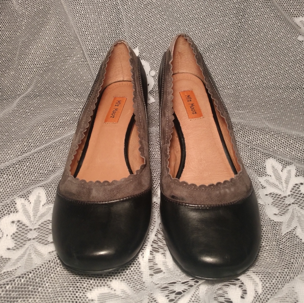 Miz Mooz Athens Black & Taupe Leather Pump